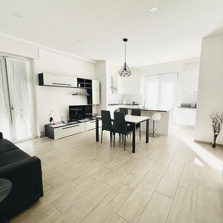 Marina Centro Harbor Apartment Rimini Dış mekan fotoğraf